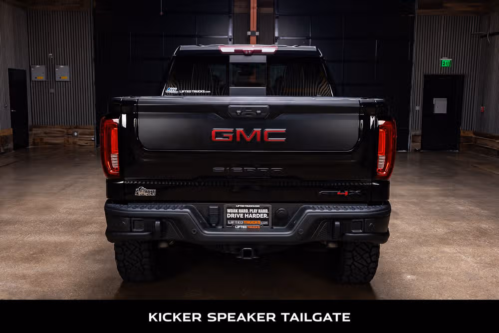 2023 GMC Sierra 1500 AT4X Crew Cab Image 8
