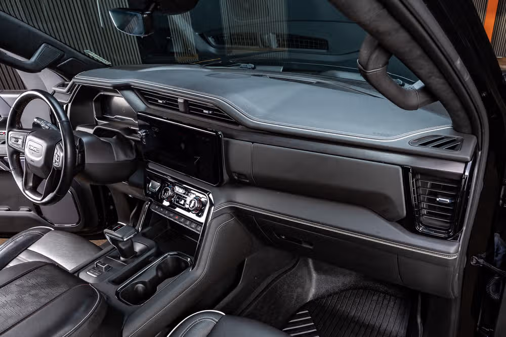 2023 GMC Sierra 1500 AT4X Crew Cab Image 18