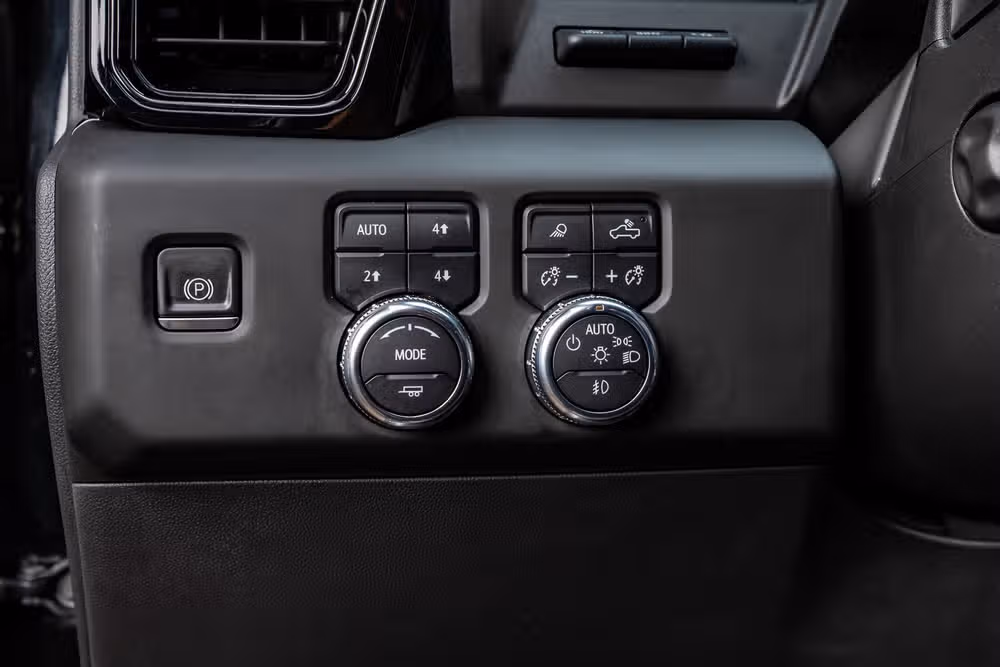 2023 GMC Sierra 1500 AT4X Crew Cab Image 22