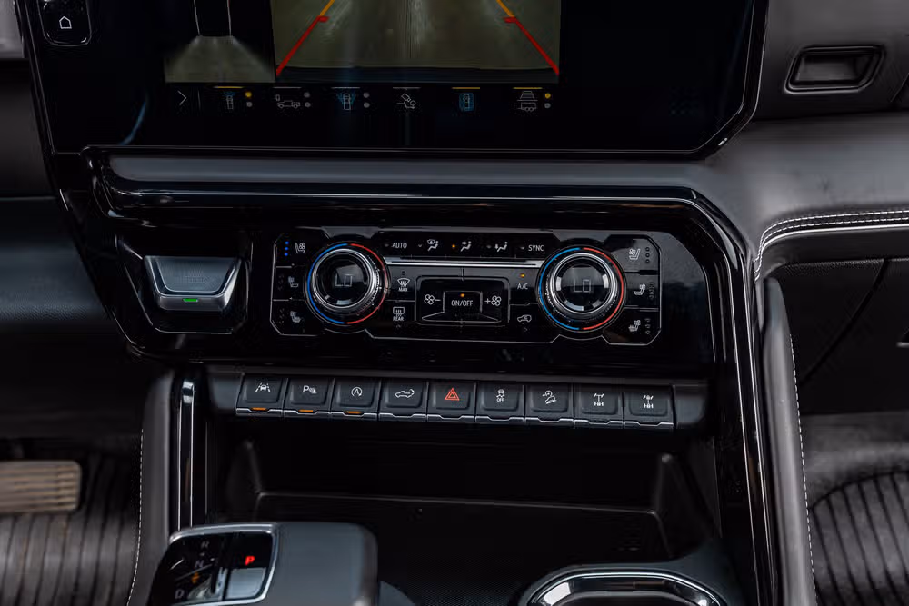 2023 GMC Sierra 1500 AT4X Crew Cab Image 27