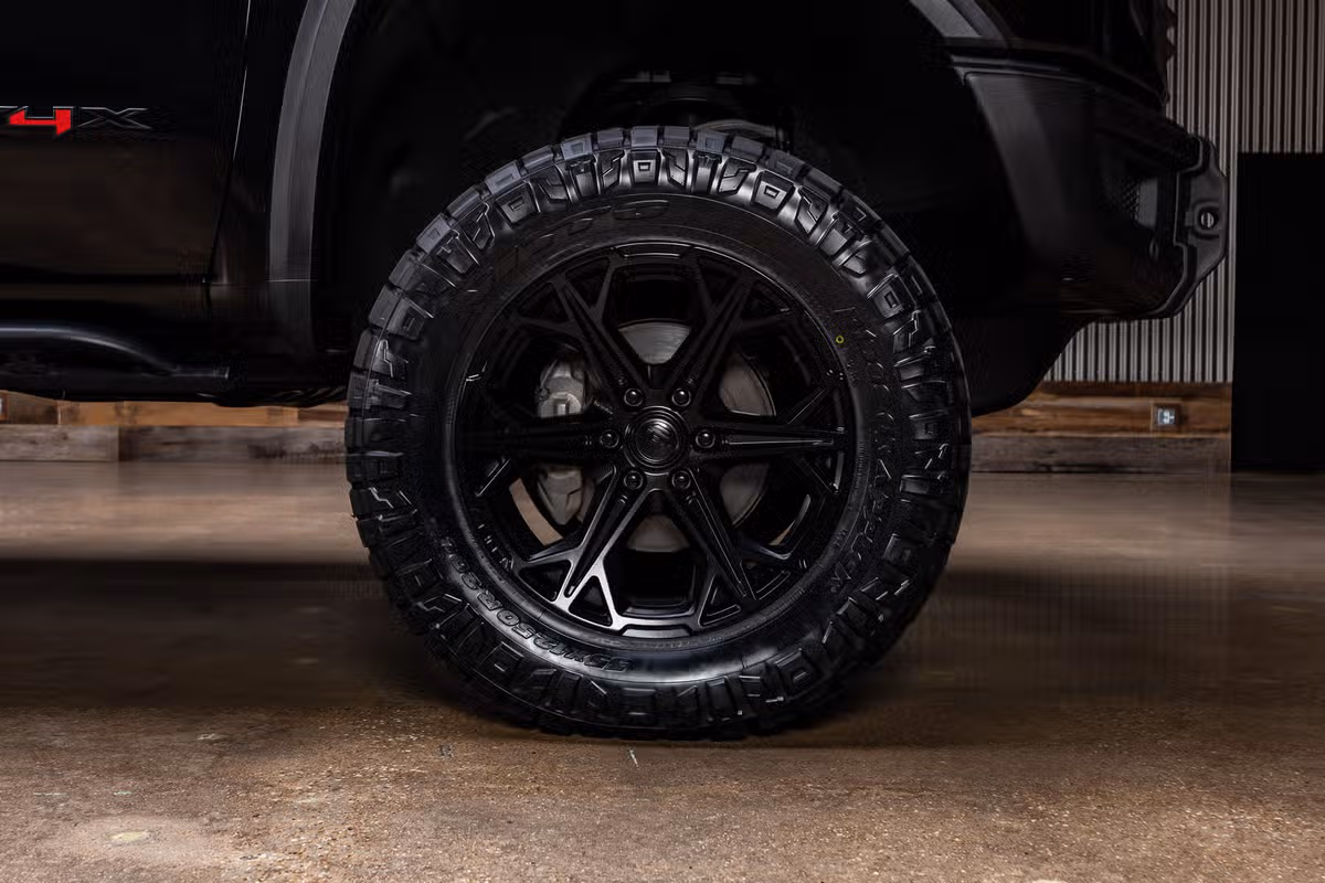 2023 GMC Sierra 1500 AT4X Crew Cab