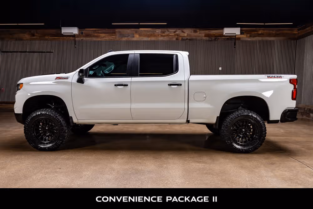 2024 Chevrolet Silverado 1500 LT Trail Boss Crew Cab Image 6
