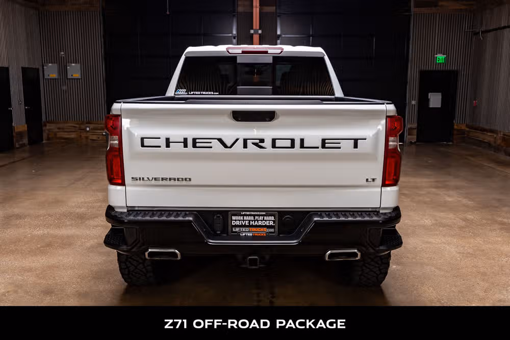 2024 Chevrolet Silverado 1500 LT Trail Boss Crew Cab Image 8