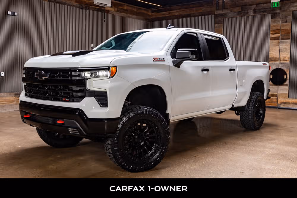 2024 Chevrolet Silverado 1500 LT Trail Boss Crew Cab Image 5