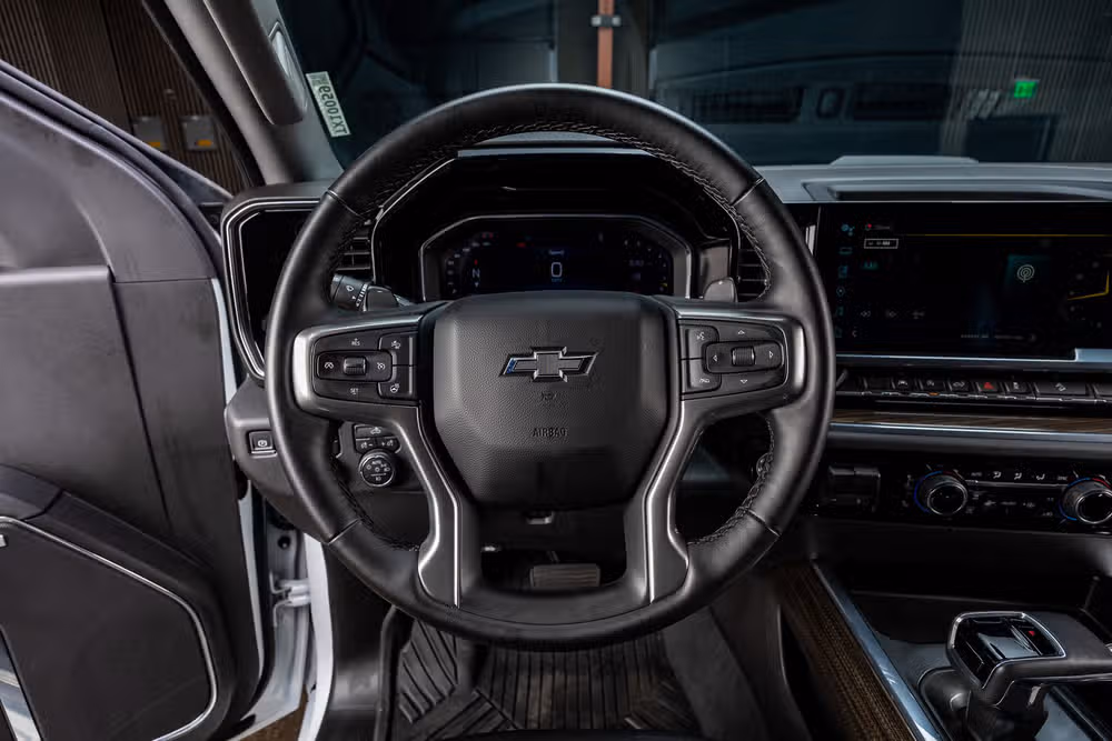 2024 Chevrolet Silverado 1500 LT Trail Boss Crew Cab Image 18