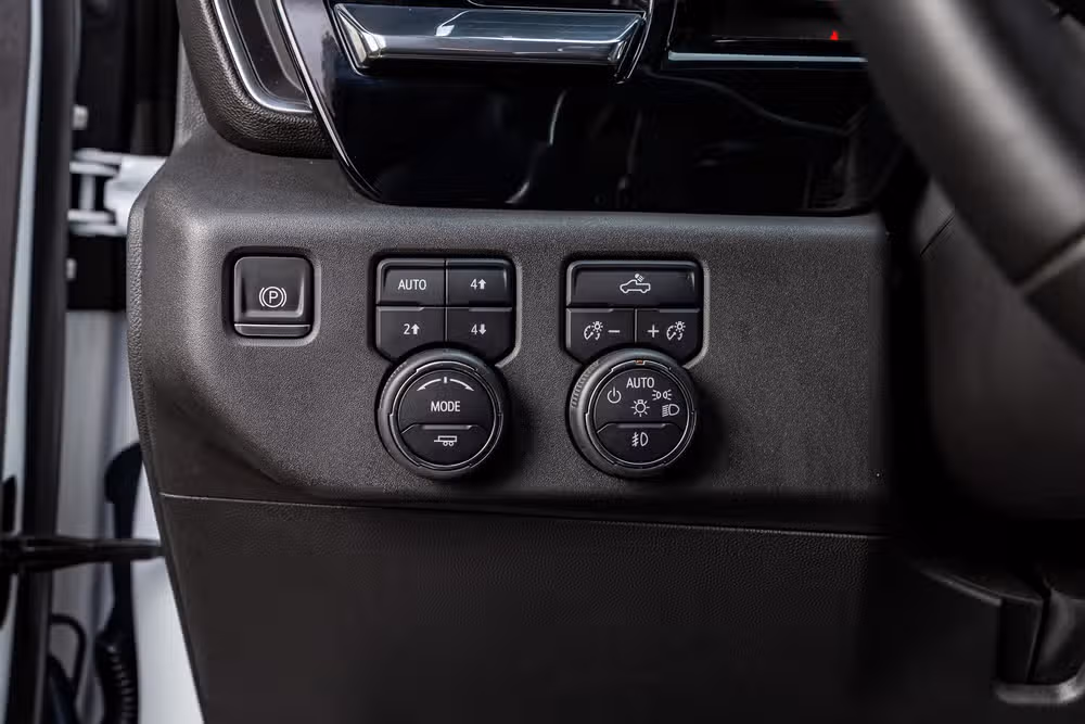 2024 Chevrolet Silverado 1500 LT Trail Boss Crew Cab Image 21