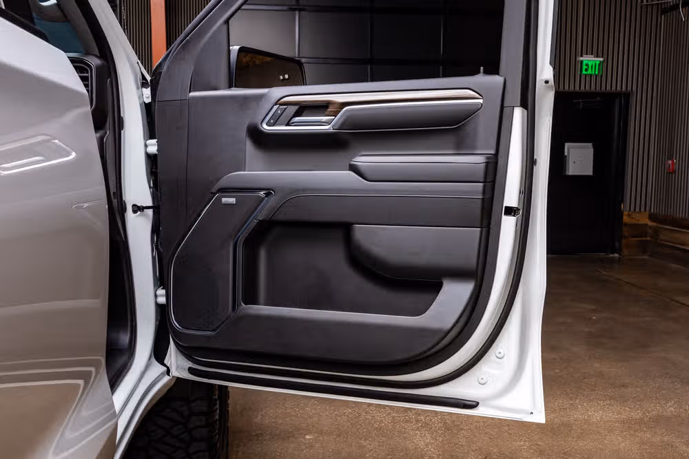 2024 Chevrolet Silverado 1500 LT Trail Boss Crew Cab Image 36