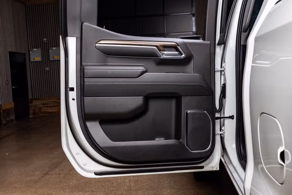 2024 Chevrolet Silverado 1500 LT Trail Boss Crew Cab Image 37