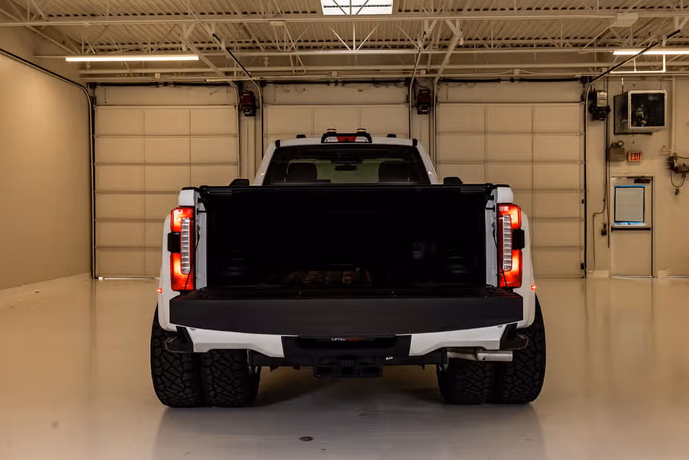 2026 Ford F-450 Super Duty XL Regular Cab Image 9