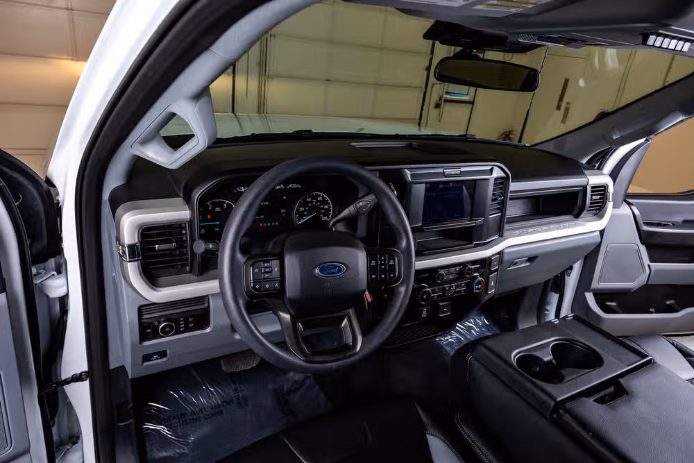 2026 Ford F-450 Super Duty XL Regular Cab Image 17