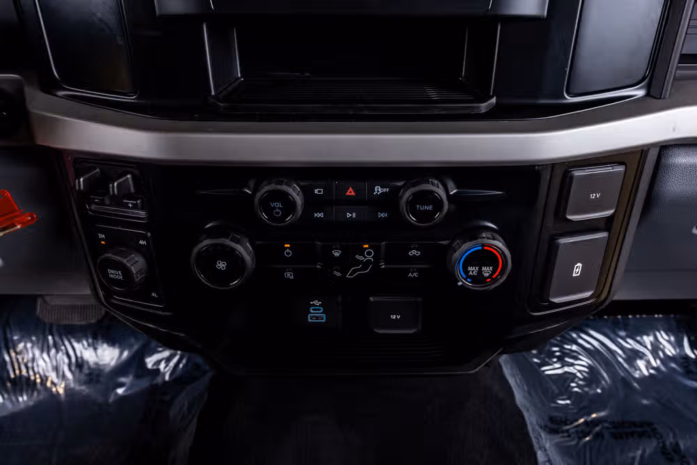2026 Ford F-450 Super Duty XL Regular Cab Image 26