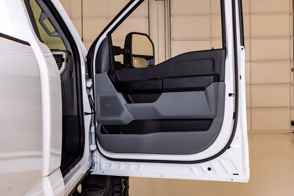 2026 Ford F-450 Super Duty XL Regular Cab Image 32