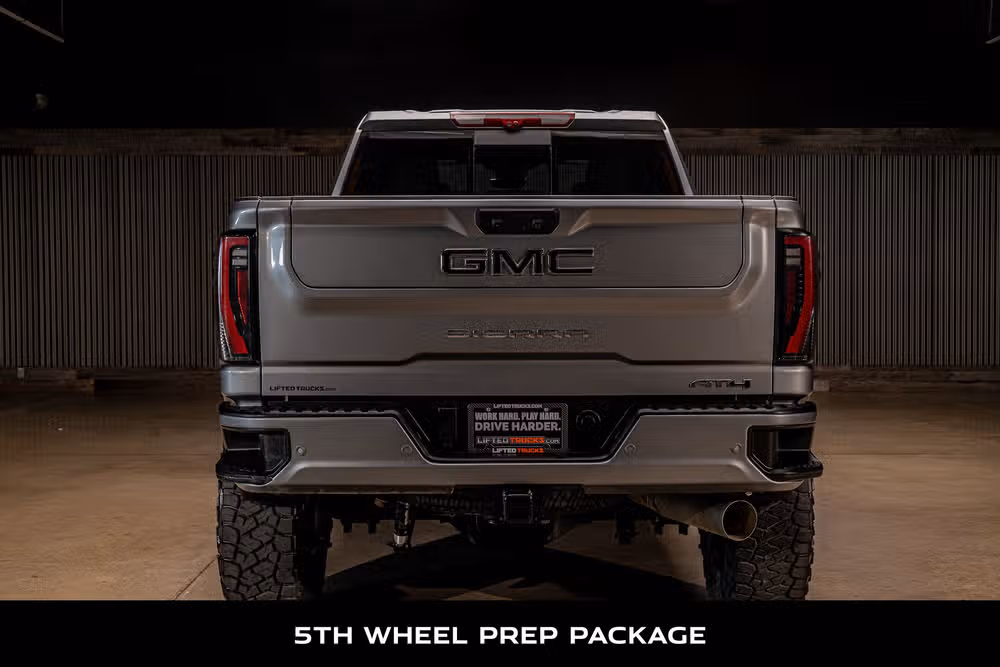 2026 GMC Sierra 3500HD AT4 Crew Cab Image 8