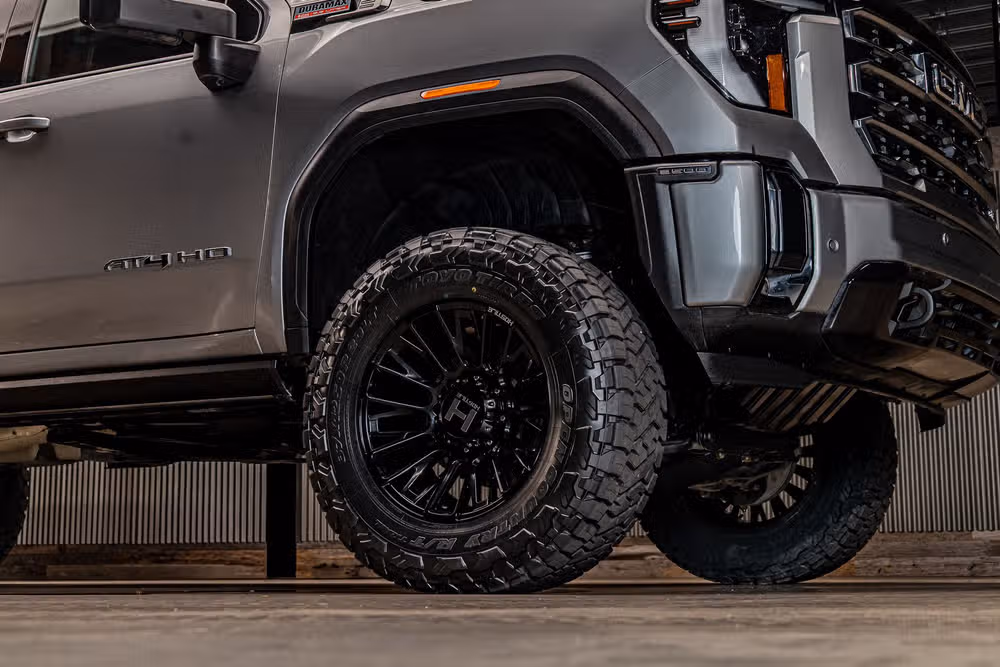 2026 GMC Sierra 3500HD AT4 Crew Cab Image 15