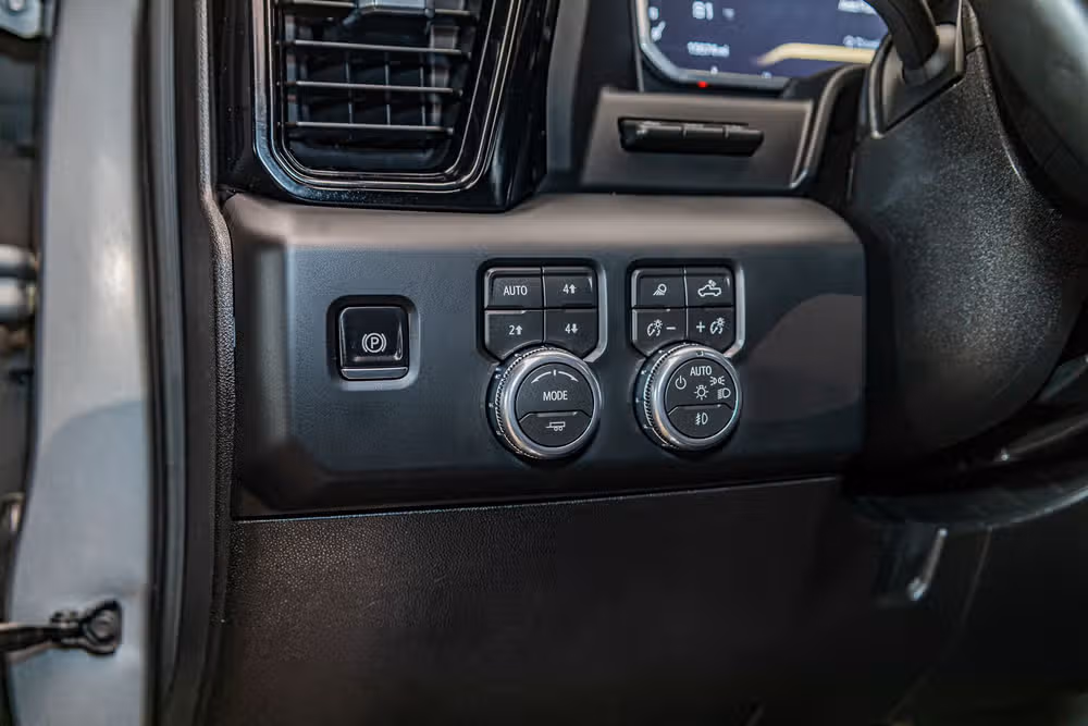 2026 GMC Sierra 3500HD AT4 Crew Cab Image 20