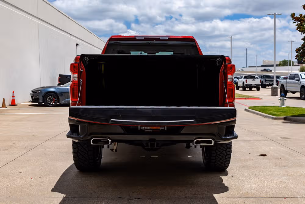 2024 Chevrolet Silverado 1500 LT Trail Boss Crew Cab Image 9