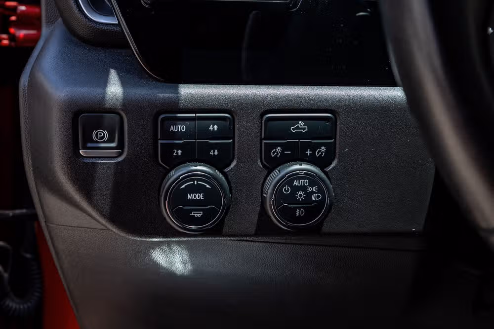 2024 Chevrolet Silverado 1500 LT Trail Boss Crew Cab Image 22