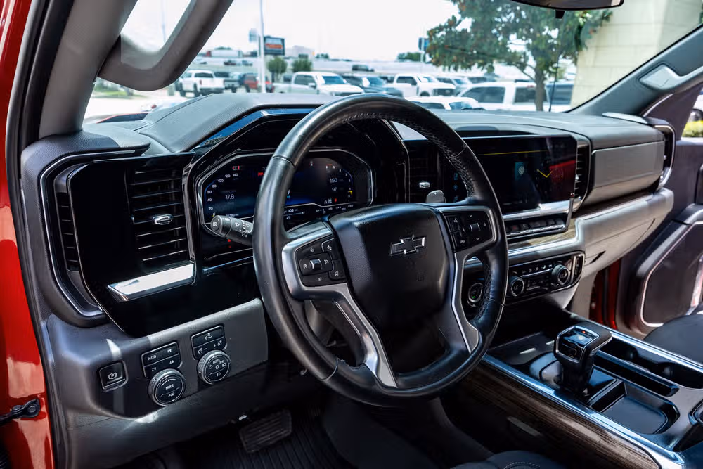 2024 Chevrolet Silverado 1500 LT Trail Boss Crew Cab Image 17
