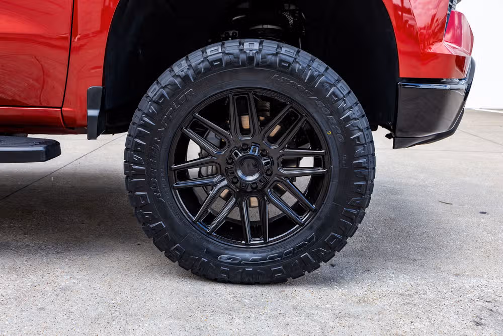 2024 Chevrolet Silverado 1500 LT Trail Boss Crew Cab Image 12