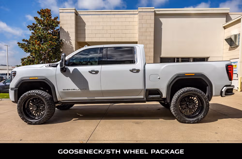 2026 GMC Sierra 2500HD Denali Ultimate Crew Cab Image 6