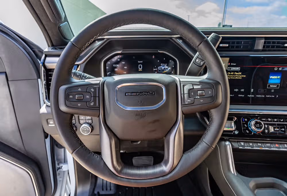 2026 GMC Sierra 2500HD Denali Ultimate Crew Cab Image 19