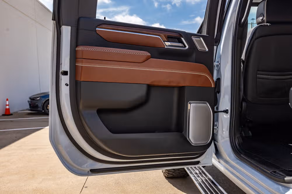 2026 GMC Sierra 2500HD Denali Ultimate Crew Cab Image 39
