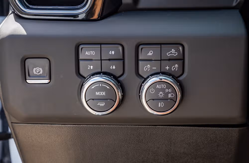 2026 GMC Sierra 2500HD Denali Ultimate Crew Cab Image 22