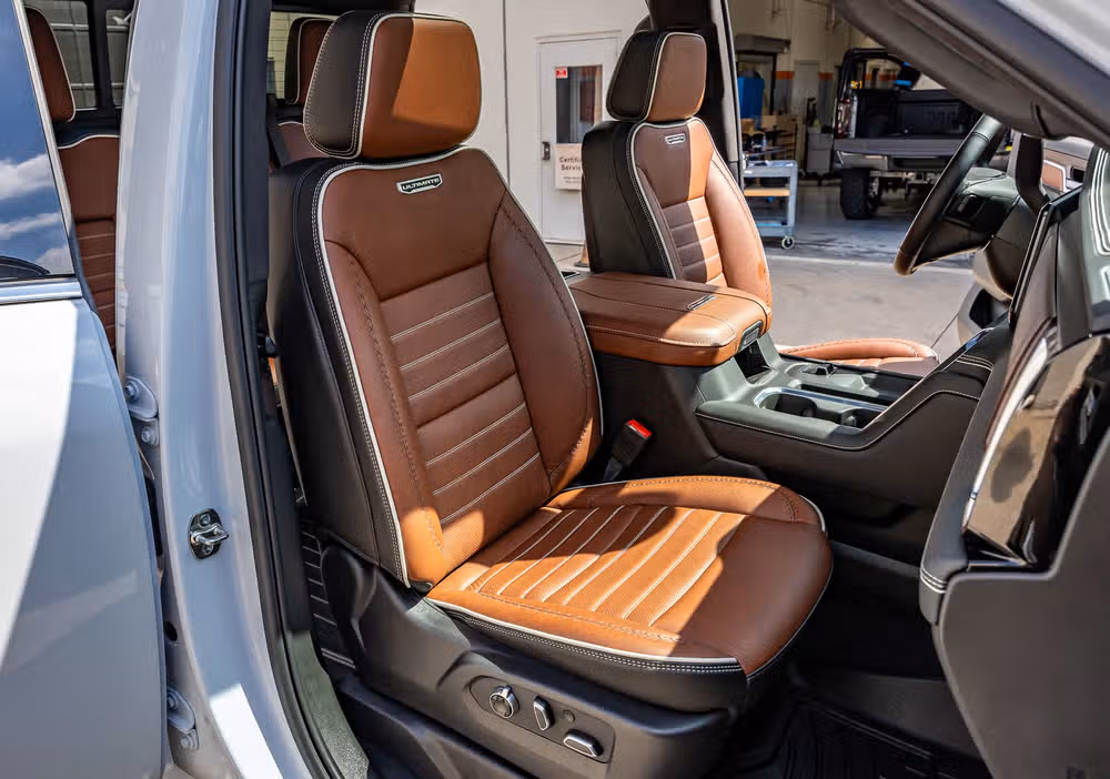 2026 GMC Sierra 2500HD Denali Ultimate Crew Cab Image 32