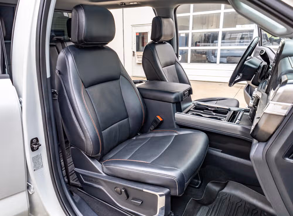 2024 Ford F-350 Super Duty Lariat Crew Cab Image 33