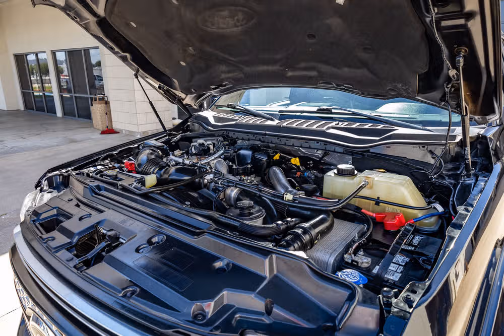 2019 Ford F-350 Super Duty Platinum Crew Cab Image 39