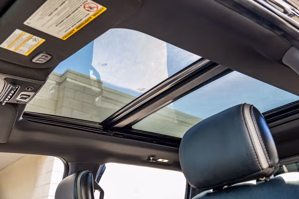 2019 Ford F-350 Super Duty Platinum Crew Cab Image 29