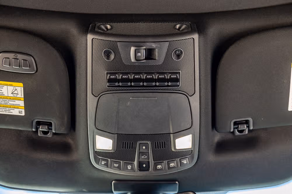 2019 Ford F-350 Super Duty Platinum Crew Cab Image 27