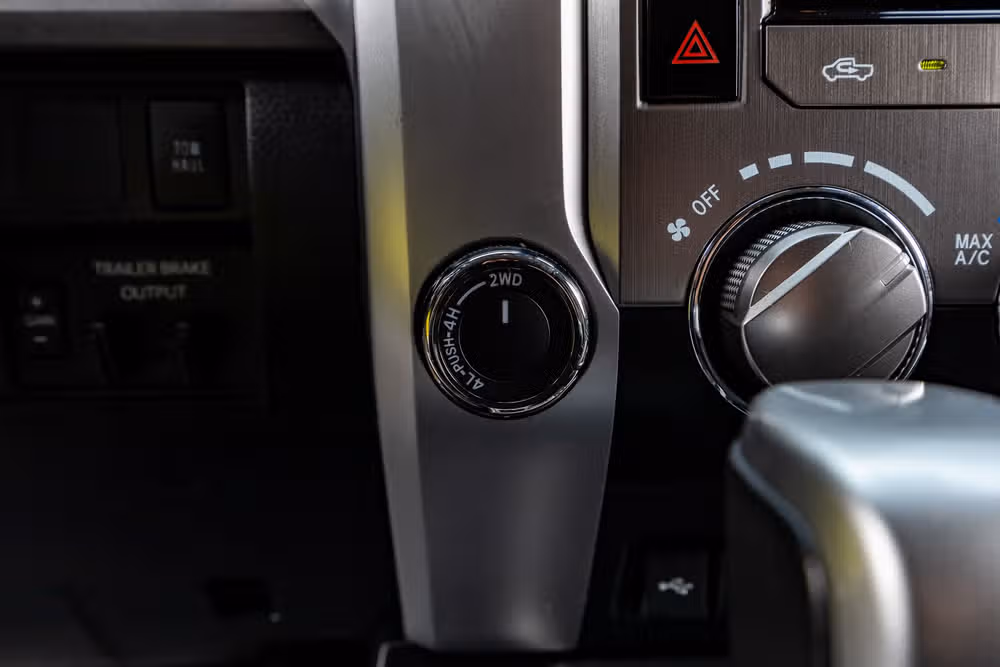 2020 Toyota Tundra SR5 CrewMax Image 23