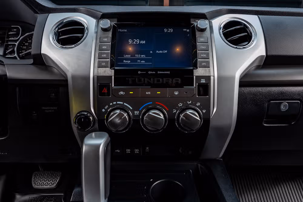 2020 Toyota Tundra SR5 CrewMax Image 24