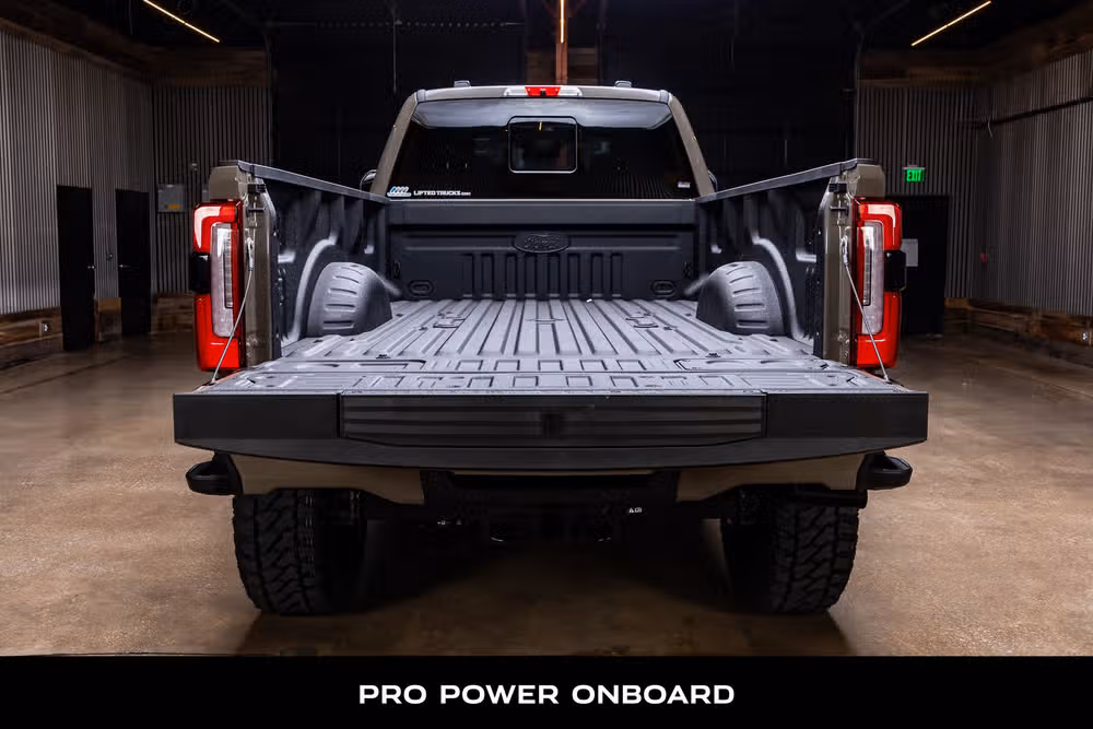 2026 Ford F-350 Super Duty Platinum Plus Crew Cab Image 9