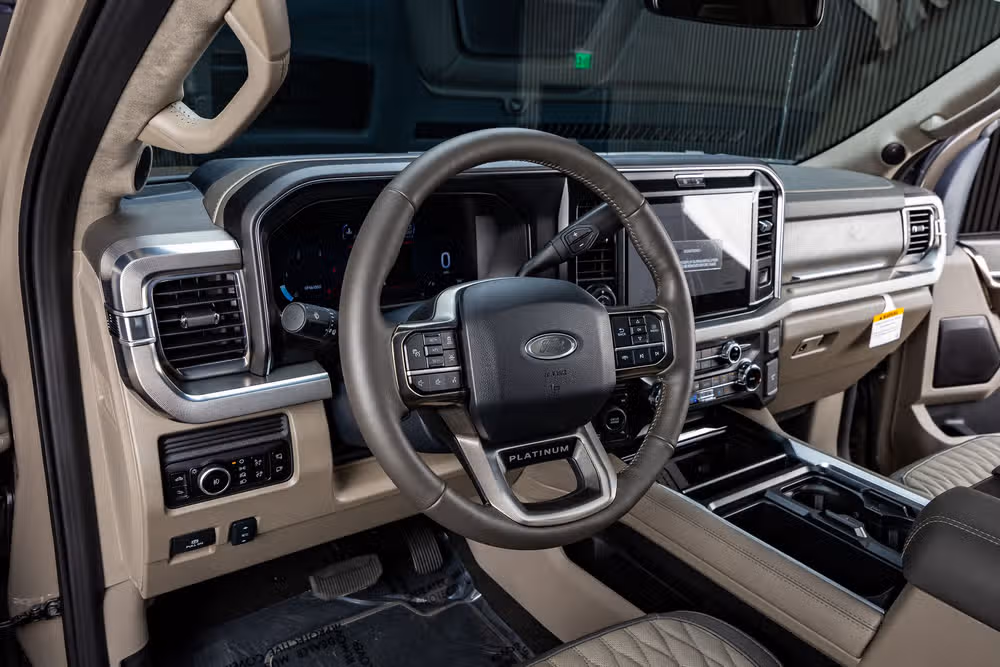 2026 Ford F-350 Super Duty Platinum Plus Crew Cab Image 18
