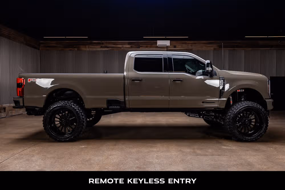2026 Ford F-350 Super Duty Platinum Plus Crew Cab Image 11
