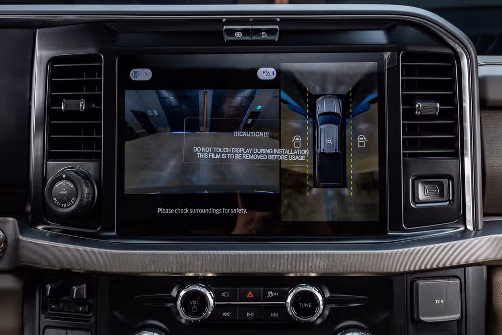 2026 Ford F-350 Super Duty Platinum Plus Crew Cab Image 27