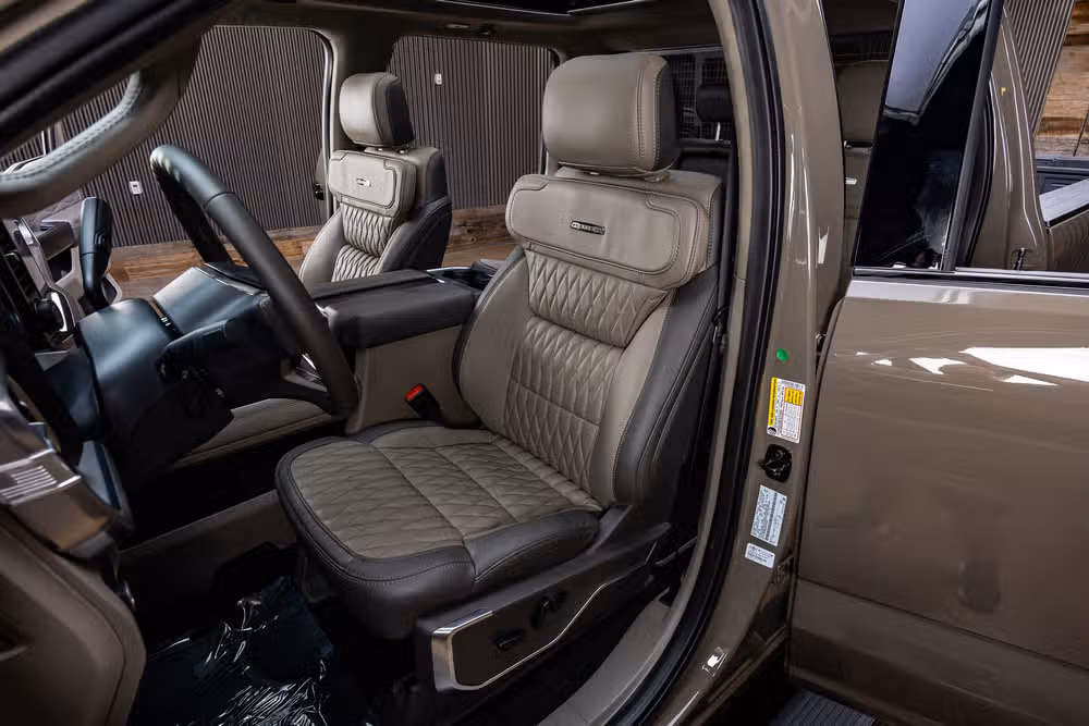 2026 Ford F-350 Super Duty Platinum Plus Crew Cab Image 31