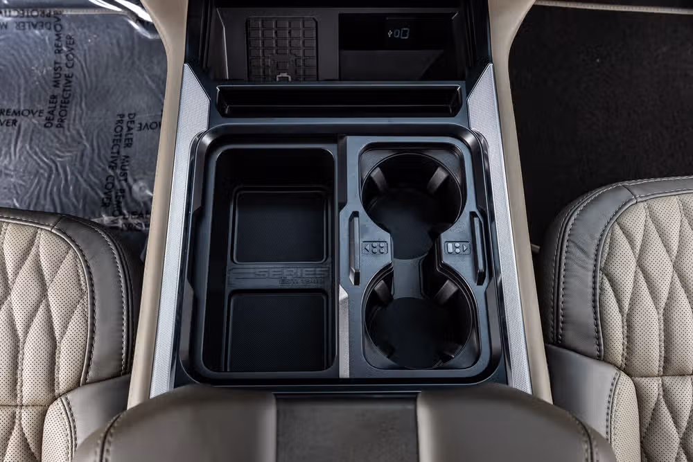 2026 Ford F-350 Super Duty Platinum Plus Crew Cab Image 29