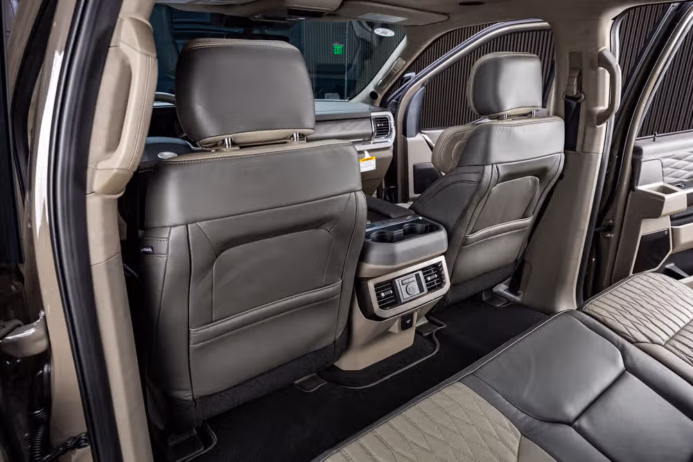 2026 Ford F-350 Super Duty Platinum Plus Crew Cab Image 36