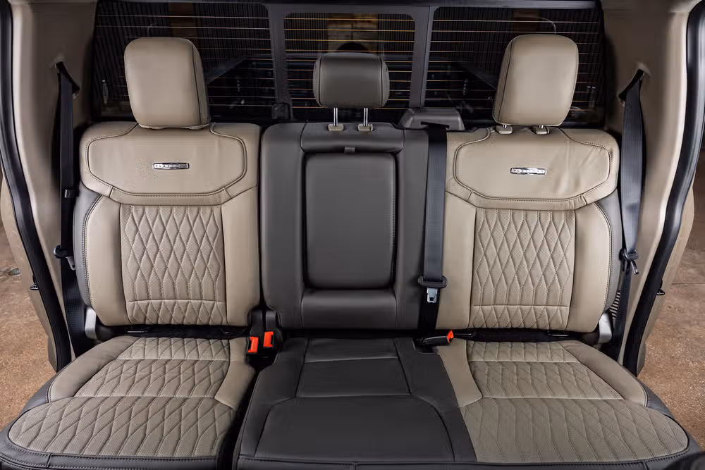 2026 Ford F-350 Super Duty Platinum Plus Crew Cab Image 37