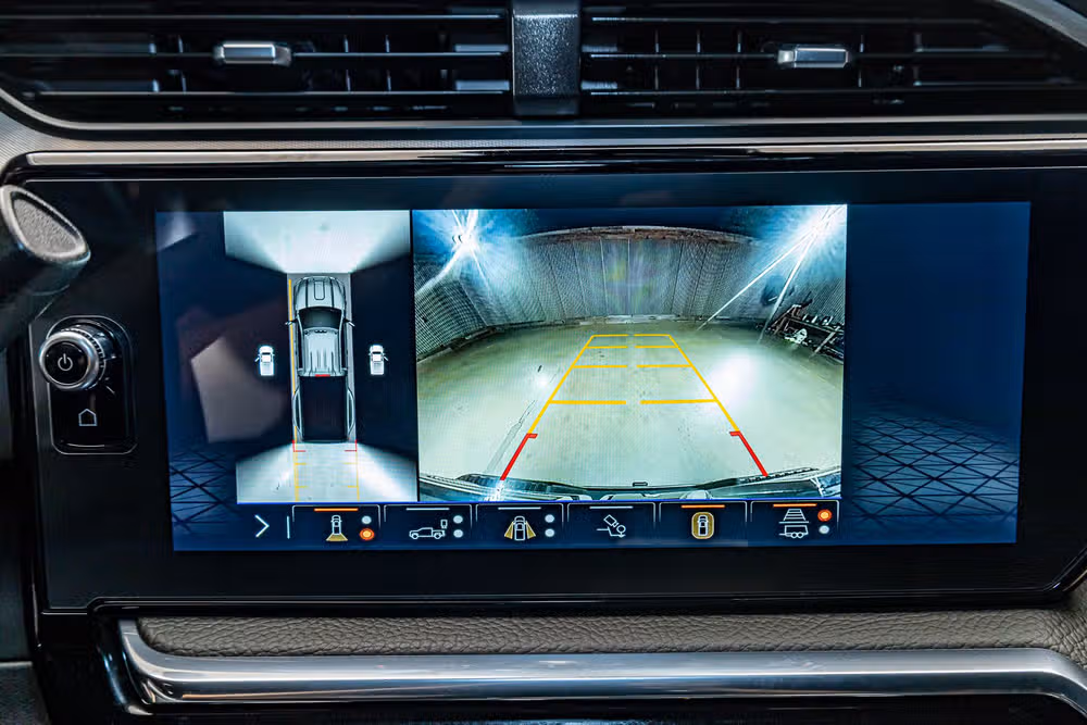 2025 GMC Sierra 3500HD Denali Crew Cab Image 20