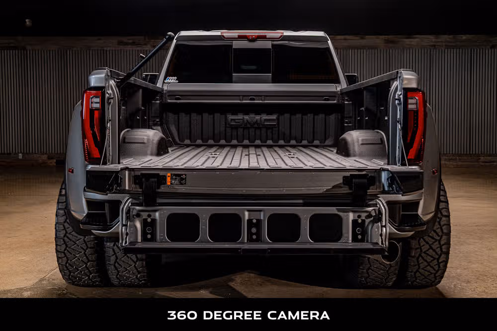 2025 GMC Sierra 3500HD Denali Crew Cab Image 9