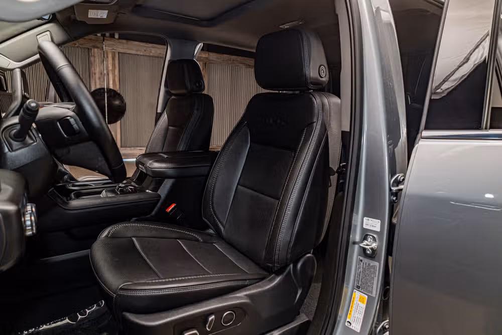 2025 GMC Sierra 3500HD Denali Crew Cab Image 22
