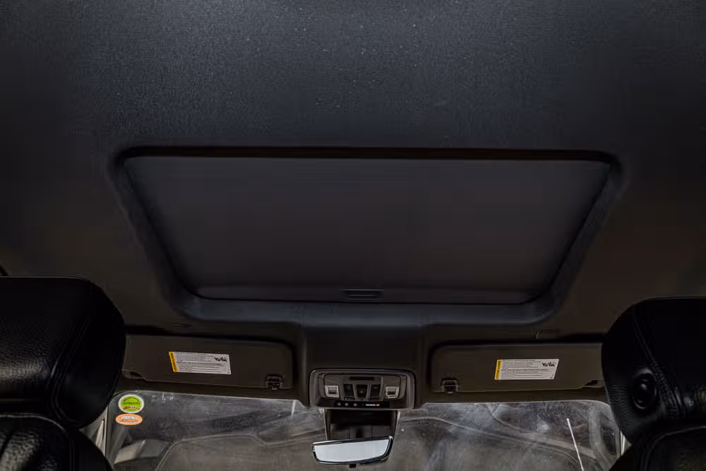 2025 GMC Sierra 3500HD Denali Crew Cab Image 21