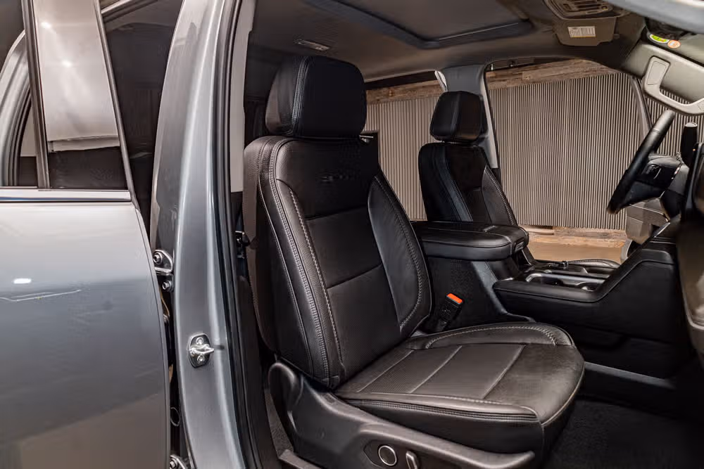 2025 GMC Sierra 3500HD Denali Crew Cab Image 29