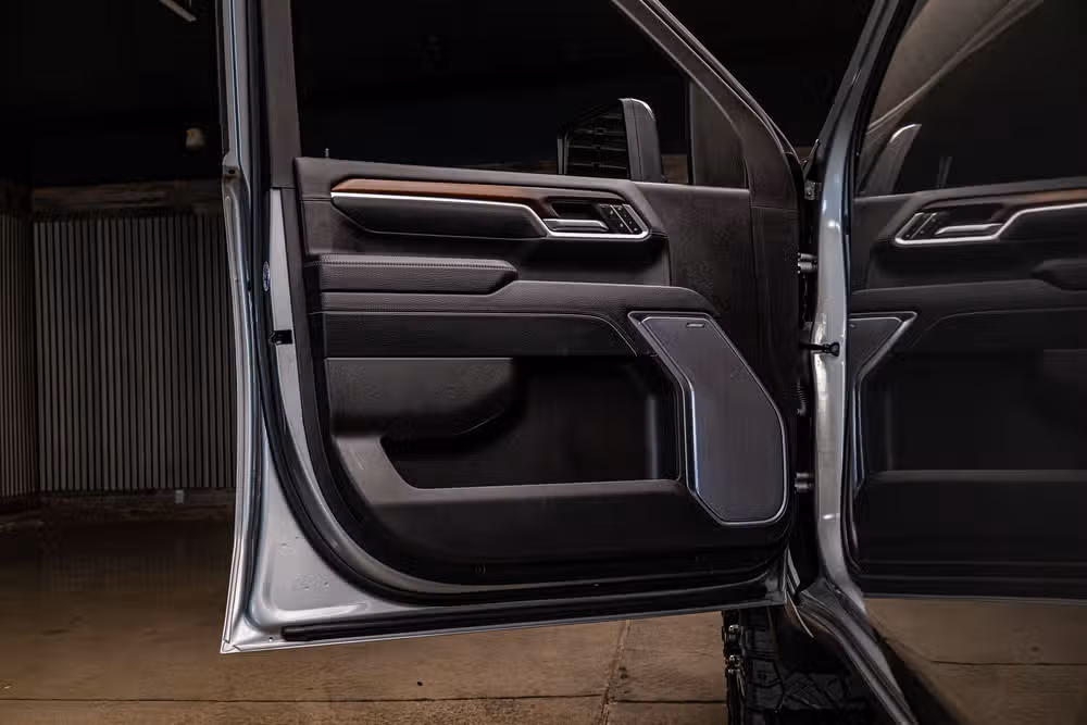 2025 GMC Sierra 3500HD Denali Crew Cab Image 31