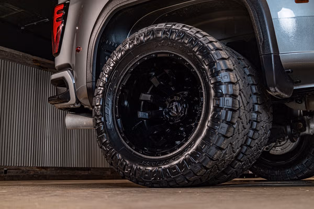 2025 GMC Sierra 3500HD Denali Crew Cab