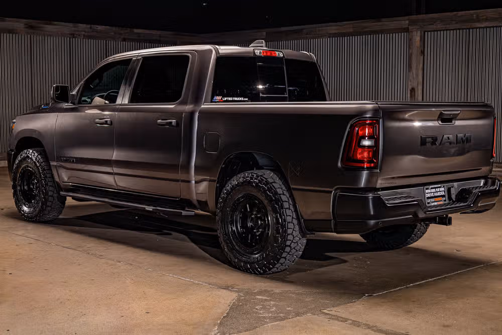 2025 Ram 1500 Tradesman Crew Cab Image 7
